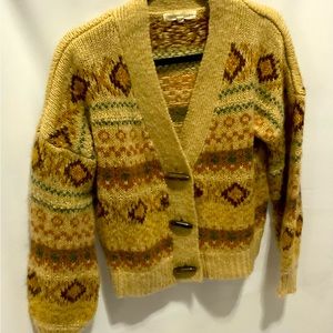 American Eagle button up sweater